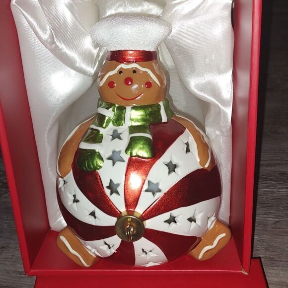 Home Reflections Luminaire Christmas Gingerbread Ornament Flameless Candle W/Box - Picture 2 of 14